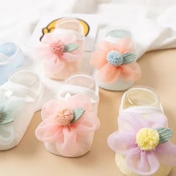 Носки в пол для маленьких девочек, обувь с большим цветочным кружевом для малышей, летние противоскользящие носки для младенцев, детские носки от 1 до 12 м