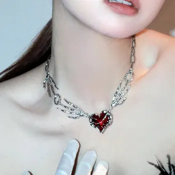 Ожерелье с подвеской в виде красного персикового сердца, Серебряное ожерелье Ghost Claw Love, короткое колье в стиле панк, Преувеличенная цепочка на ключицу Для женских украшений